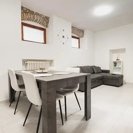 C-apartment Garda Apartament